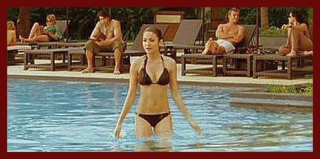 Anuskha Sharma wears a bikini in the pool