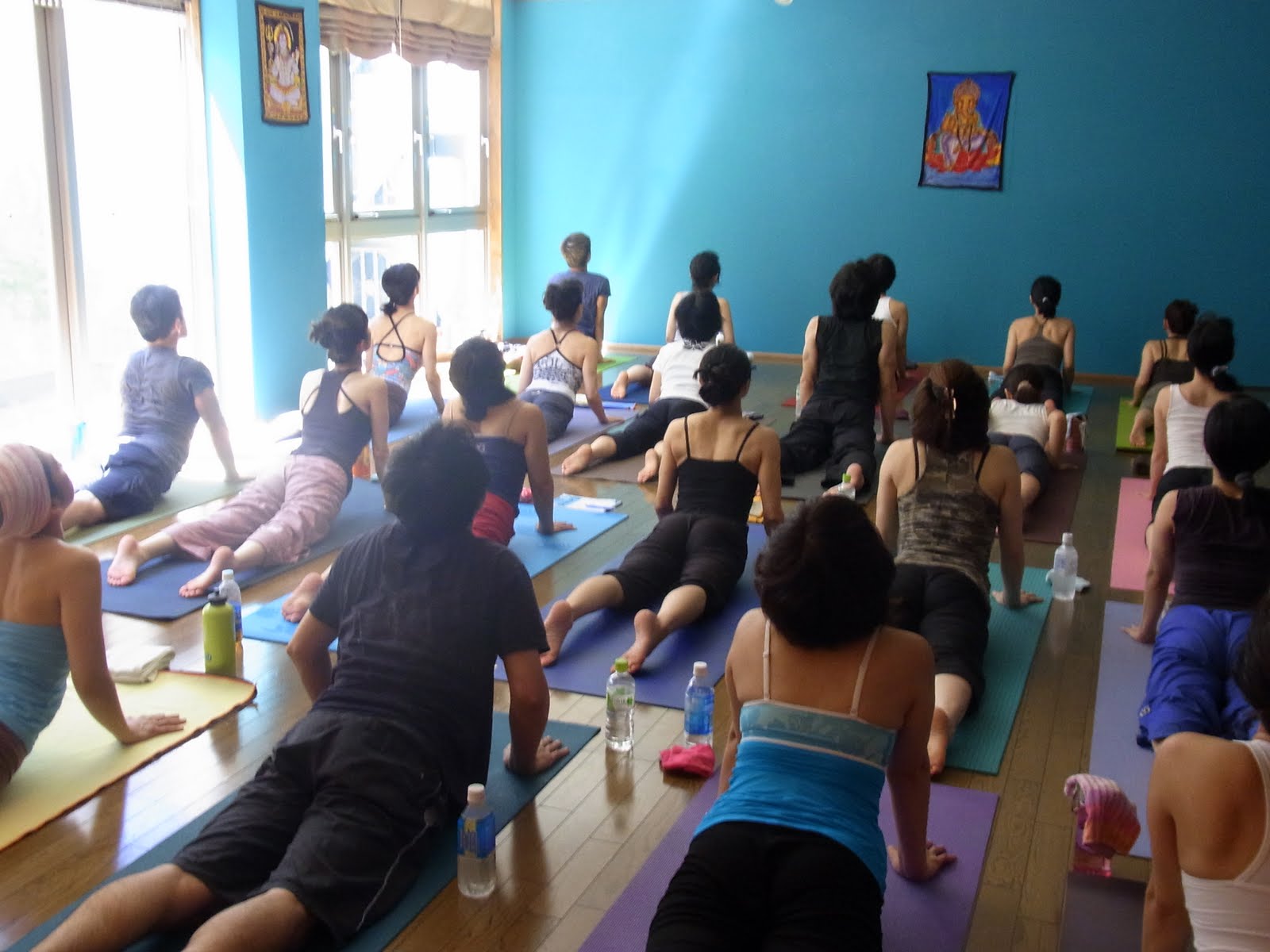 YOGA SPOT Love Live Yoga ゴールデン・ウィークはYoga Spot でヨガ三昧