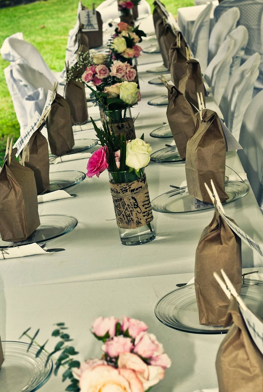 The Crystal Cottage Boutique Charming Burlap & Crystal Glass Vase