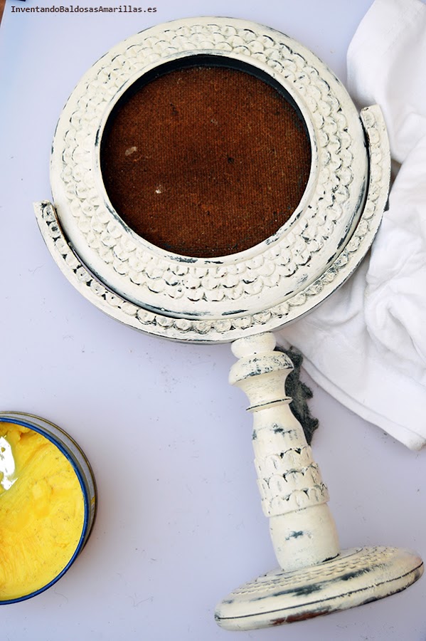 Espejo vintage decorado a mano