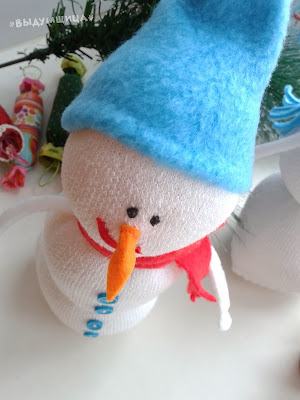 снеговик с шарфом