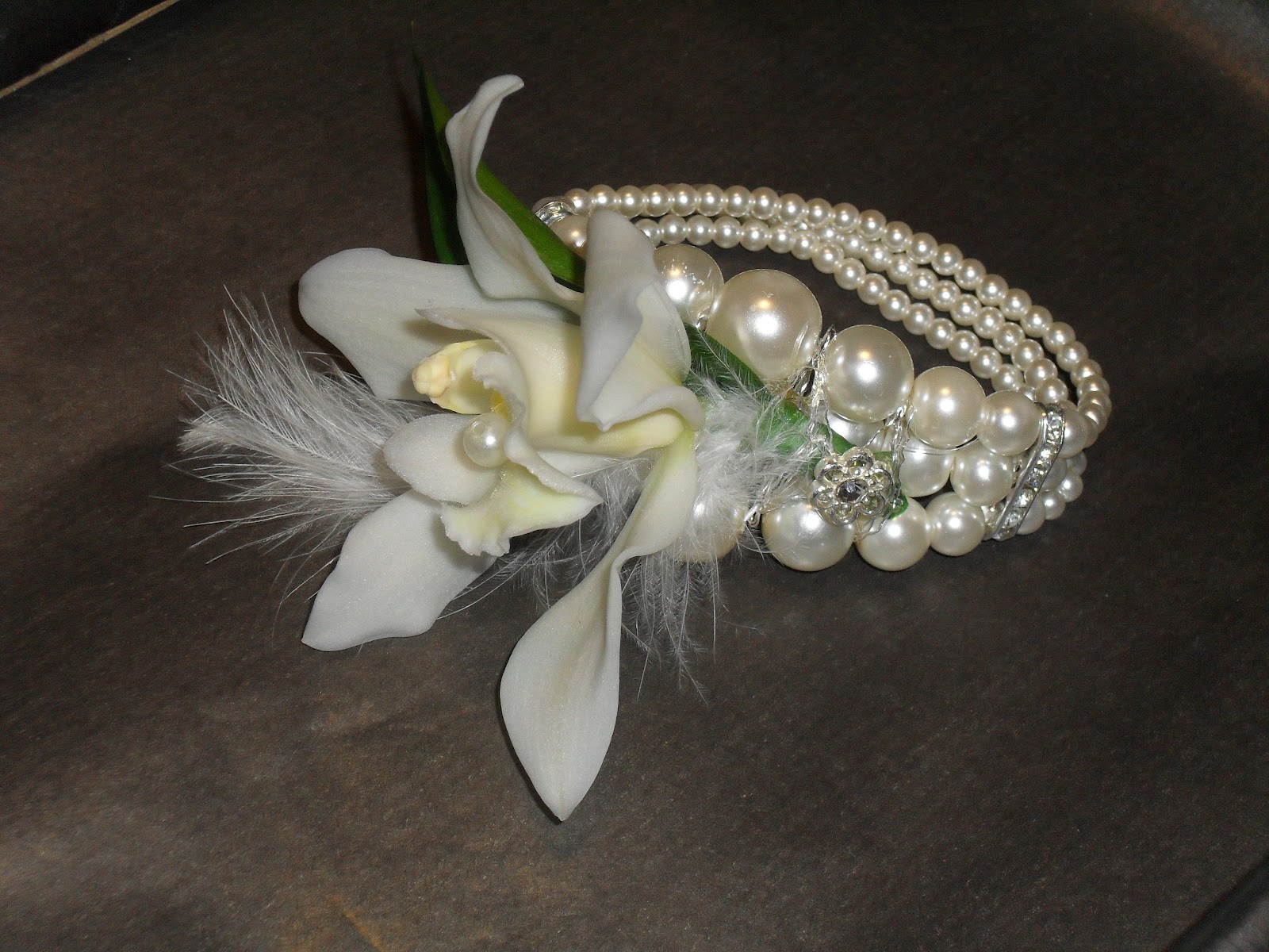 Someflower Wrist Corsages....perfect for PROM & WEDDINGS