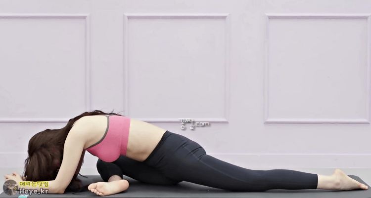 스트레칭하는 코코소리 김소리 ㄷㄷㄷ.gif | 인스티즈