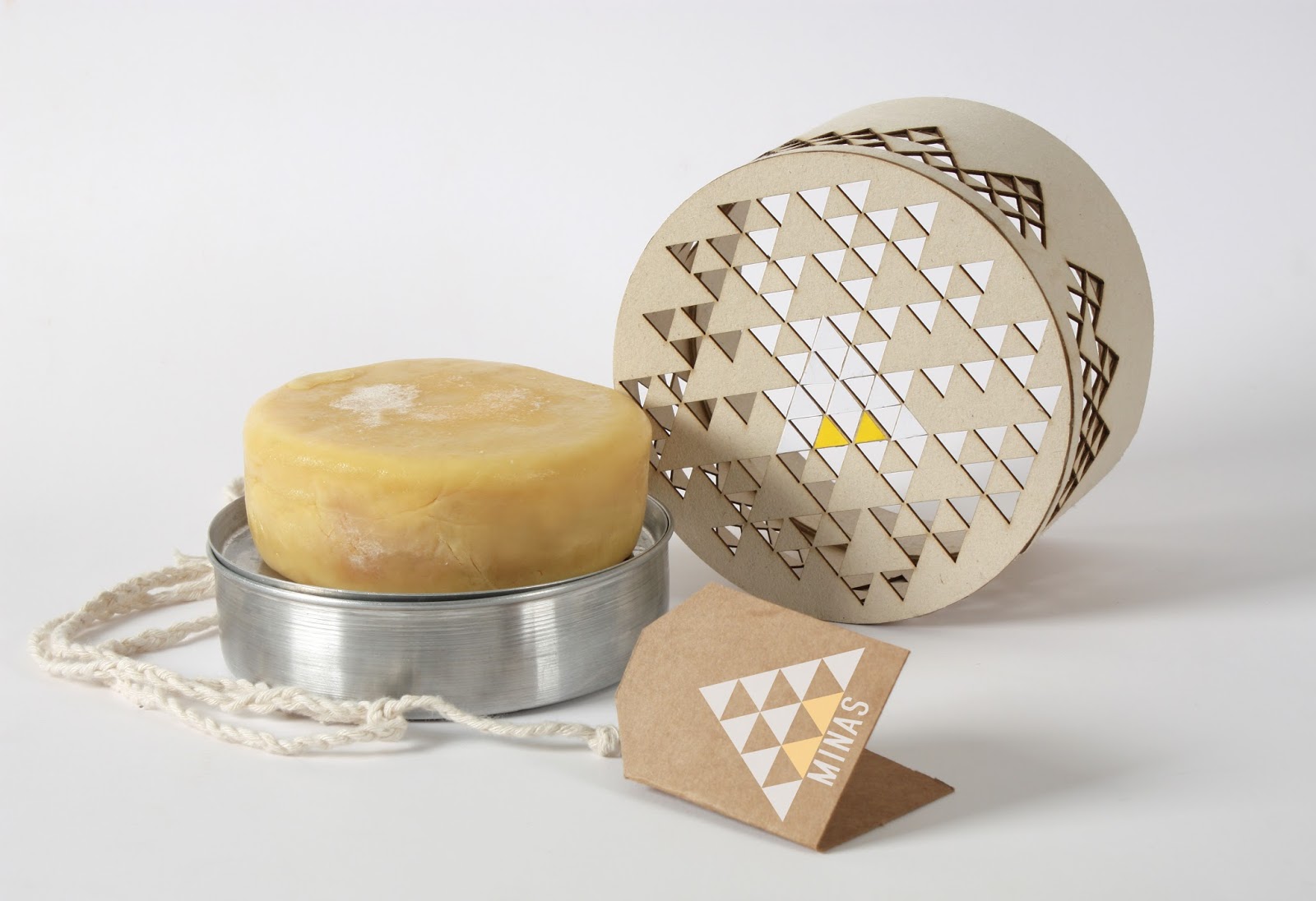 упаковка сыра. упаковка для сыра. упаковка для сыра. сыр в упаковке. сыр в упаковке.