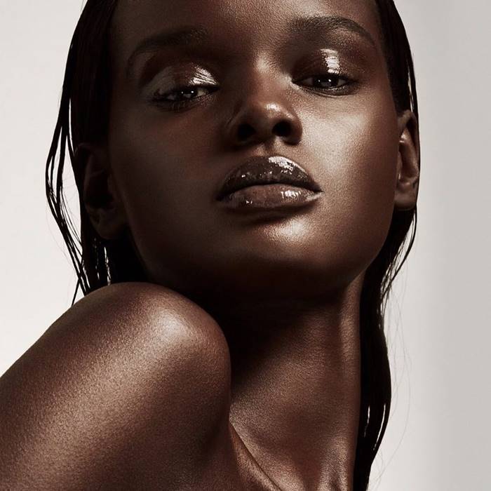 Duckie Thot | Model from Sudan conquers the Internet with its incredible beauty 
