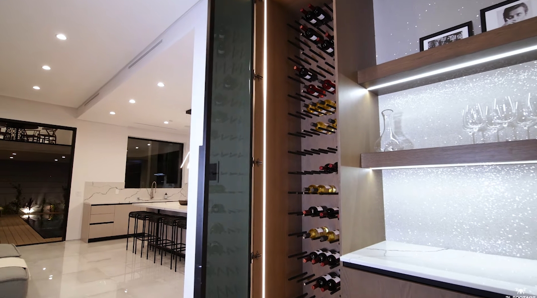 32 Interior Design Photos vs. 831 N Curson Ave, Los Angeles Luxury Home Tour