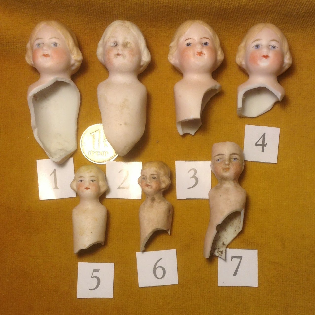 головка куклы с маркировкой 0 3 v. кисти рук для антикварной куклы. головки куколок. форма головка куклы 12мм на 10 мм. деревянные куклы с ручками.