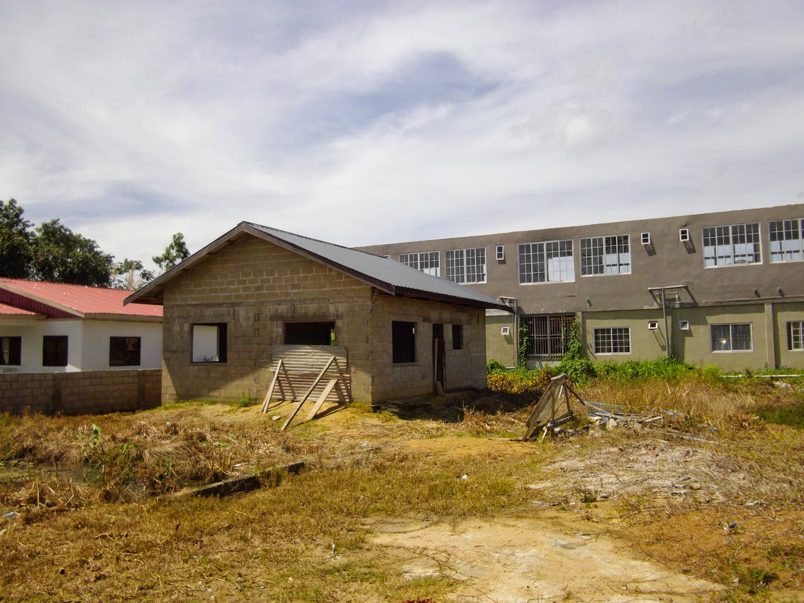 vastgoed te koop in Suriname surihuis woning tekoop paramaribo noord