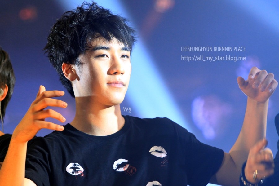 http://2.bp.blogspot.com/-LtcqZSIljAE/TtpEKo-U1QI/AAAAAAAAM5M/jKN50WO1c-w/s1600/SEUNGRI+-+YG+5.jpg