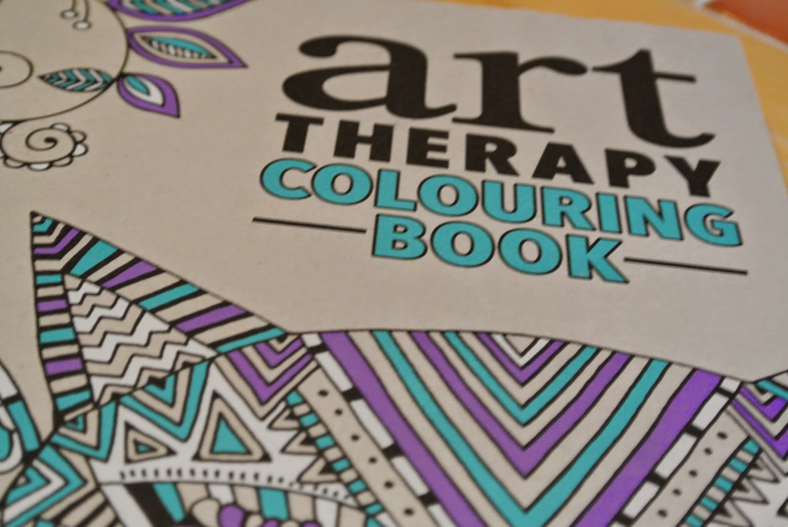 Glitter Glory Art Therapy Colouring Book Review