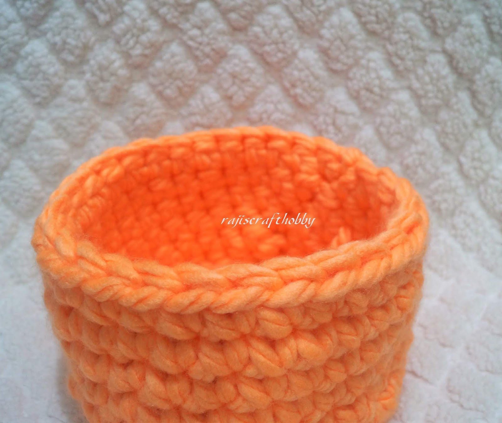 Raji's Craft Hobby: Make Your Own Chunky Yarn Basket