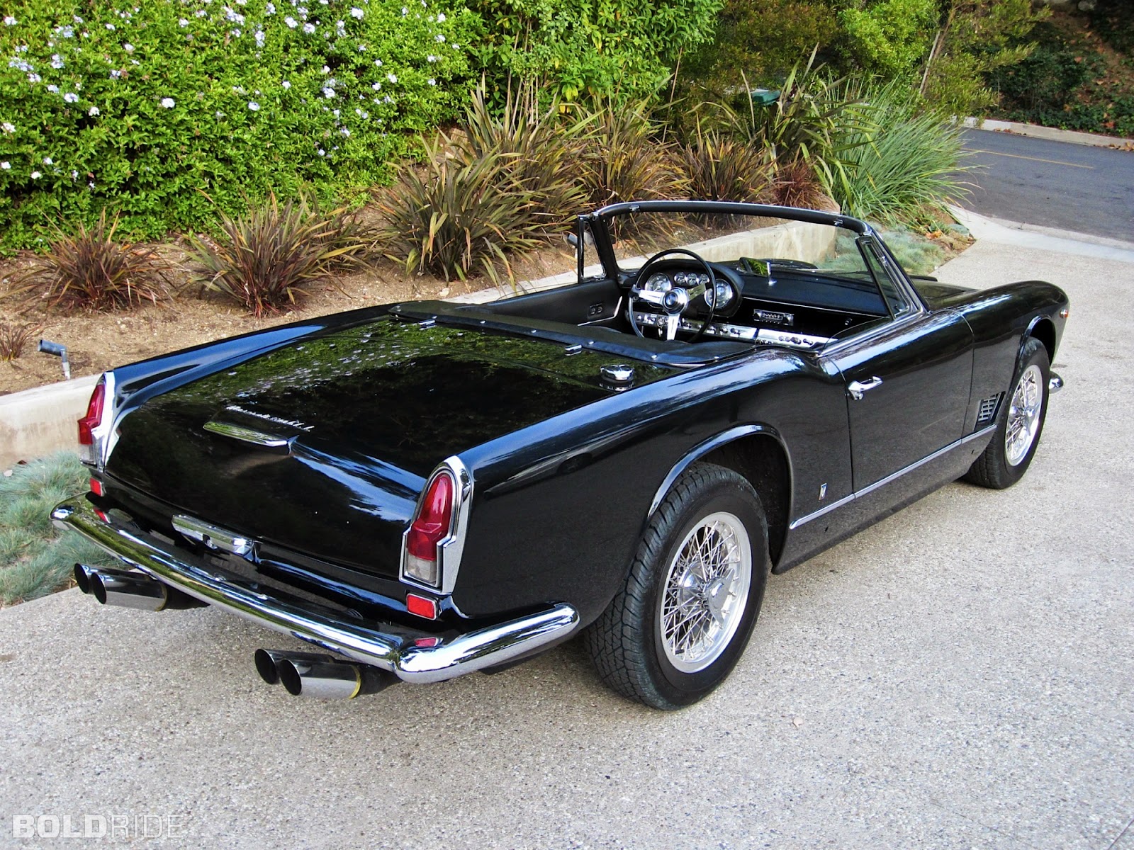 millecavalli LIFESTYLE: Maserati 1963 3500 GT Spider Vignale