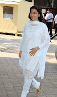 Bollywood Celebrities at Madhuri Dixit's Father Prayer