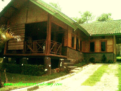 Villa bambu yang murah di ciater - VILLA PENGINAPAN Di CIATER