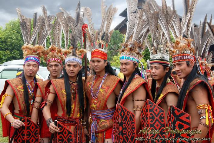 Gambar Ilmu Cahaya Budaya Kaum Iban Sarawak Berikut Link Dokumentari ...