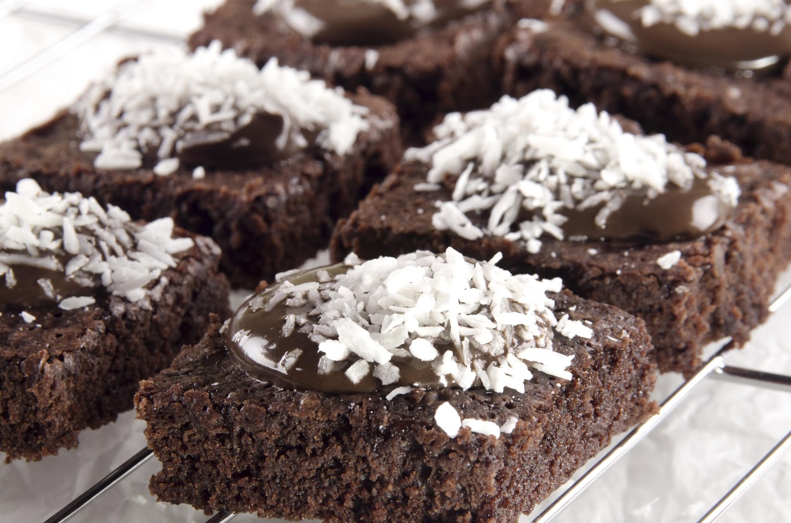 DELICIOSOS BROWNIES DE CHOCOLATE Y COCO Me Encanta el Chocolate