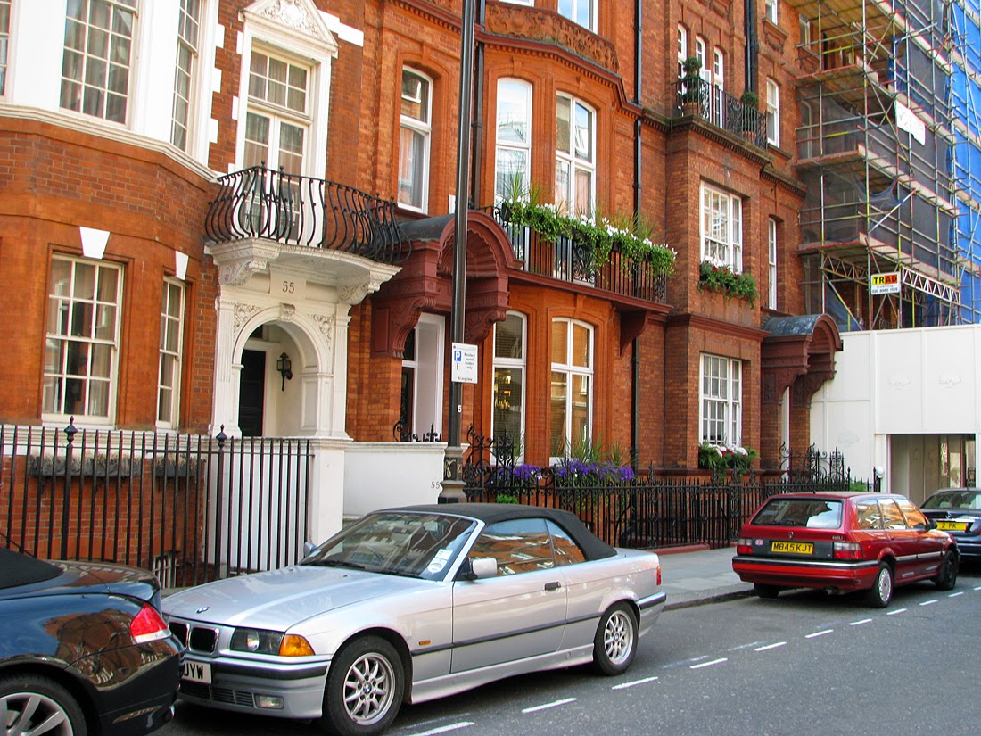 The Bell Curve of Life: Beatles in London: 57 Green Street