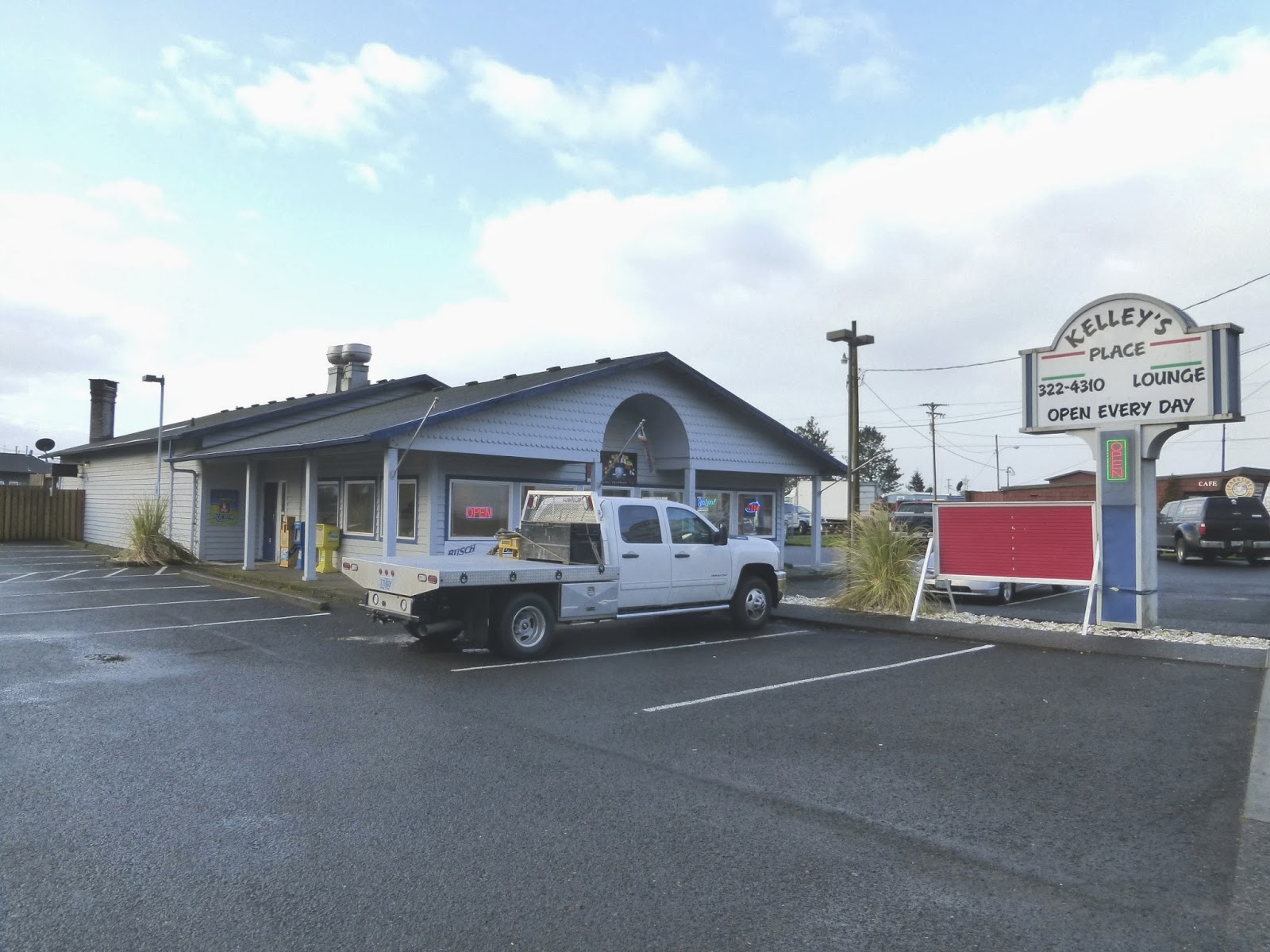 seniors walking across america POST 1228; JANUARY 30, 2014; GARIBALDI