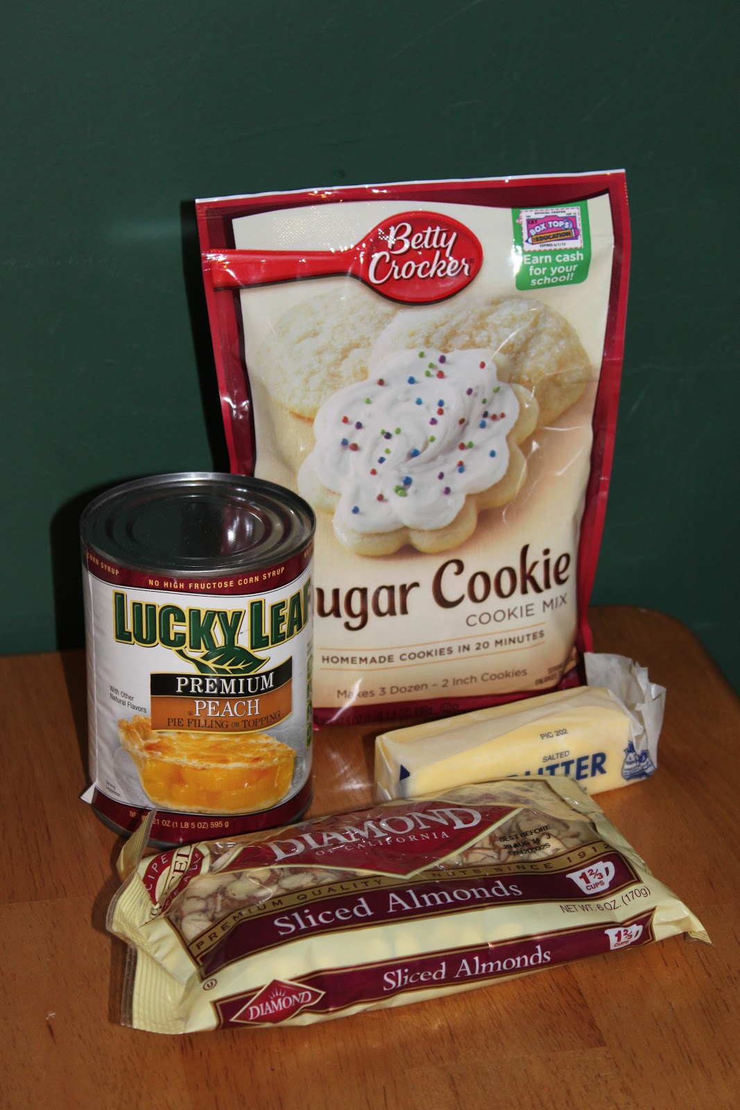 Susan's Disney Family Amaretto Peach Cobbler Lucky Leaf LuckyLeafLuckyMe Recipe