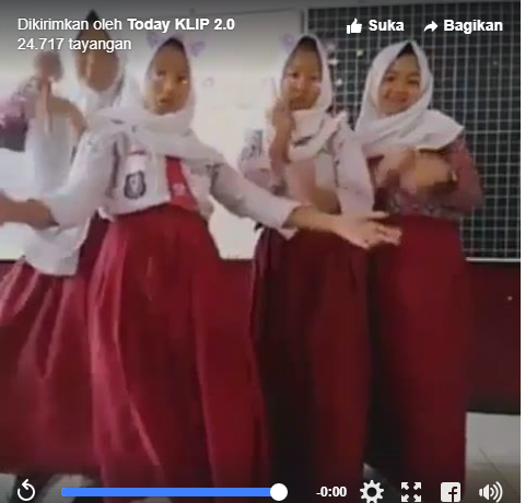 Siswi SD ini Dihujani Hujatan Warganet Gara-gara Buat Video yang `Tak Pantas` Siswi SD ini Dihujani Hujatan Warganet Gara-gara Buat Video yang `Tak Pantas`