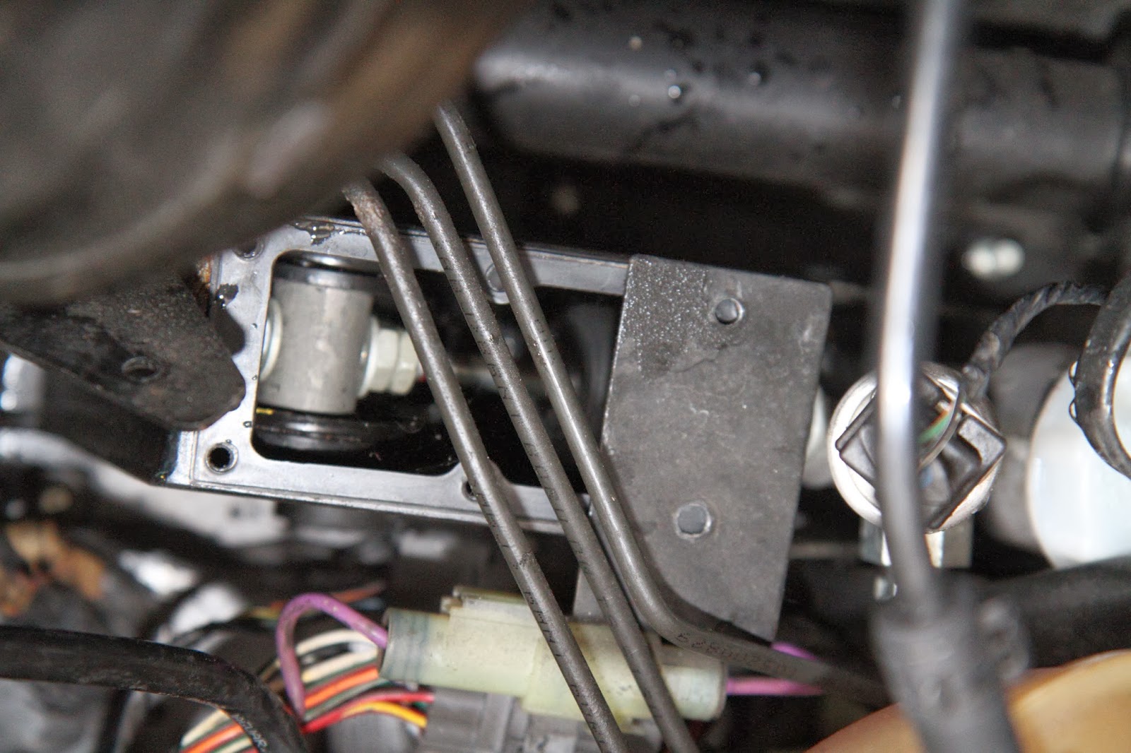 Defender 90 XS Clutch Pedal Lubrication