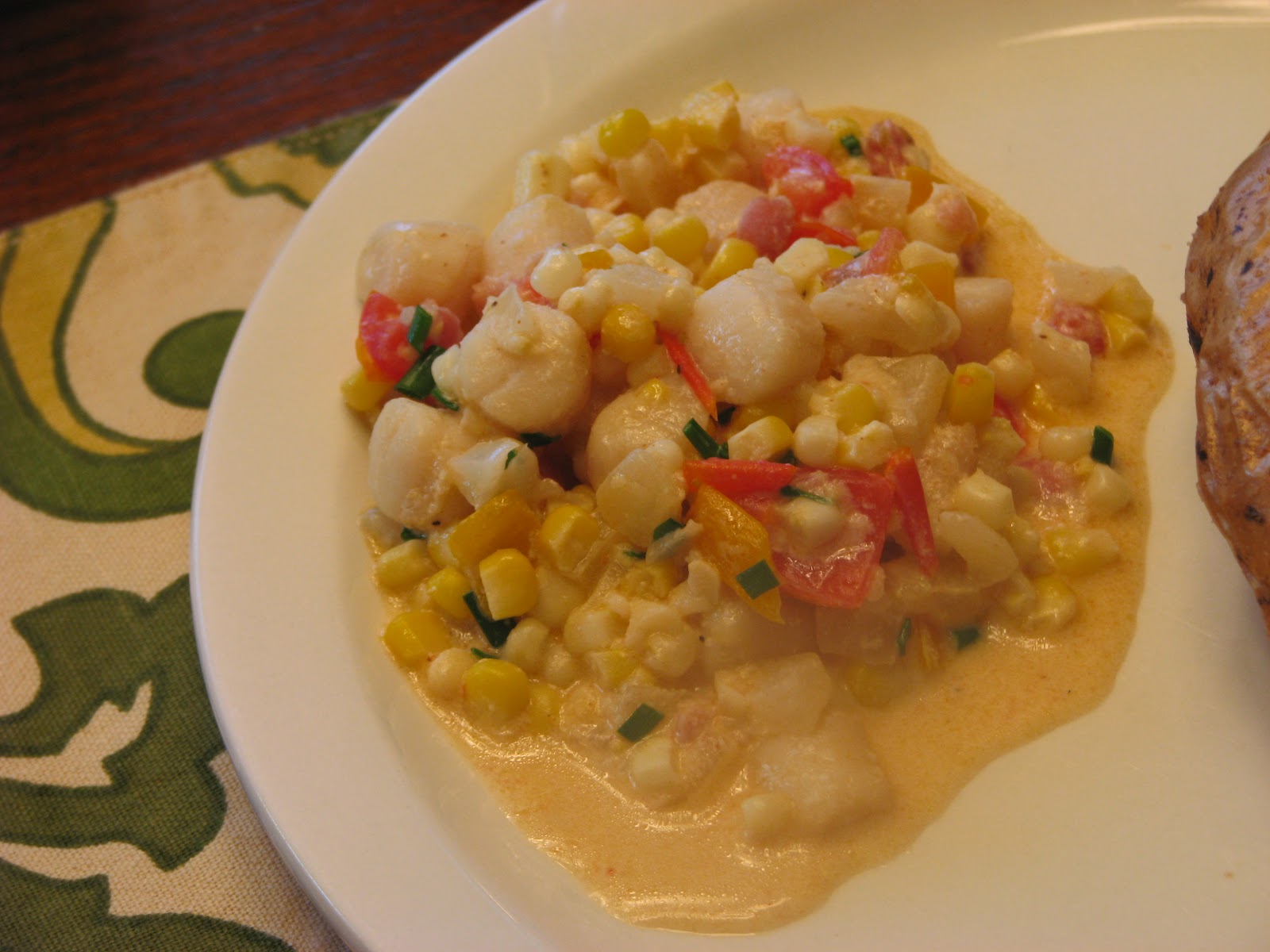 TheFultonGirls Scallops w/Creamy Bacon Corn Sauce