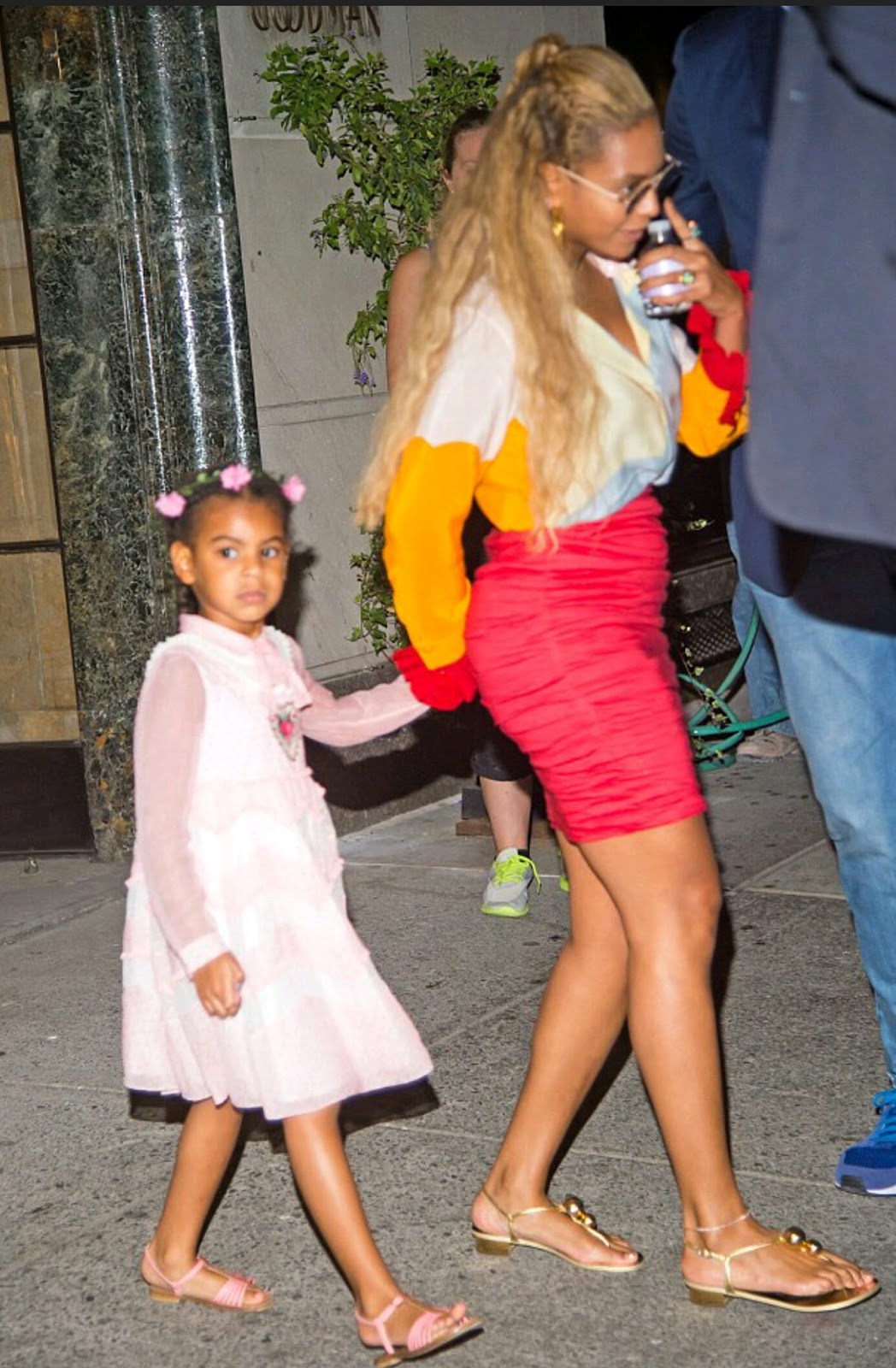 Beyonce and Blue Ivy step out to lunch in New York