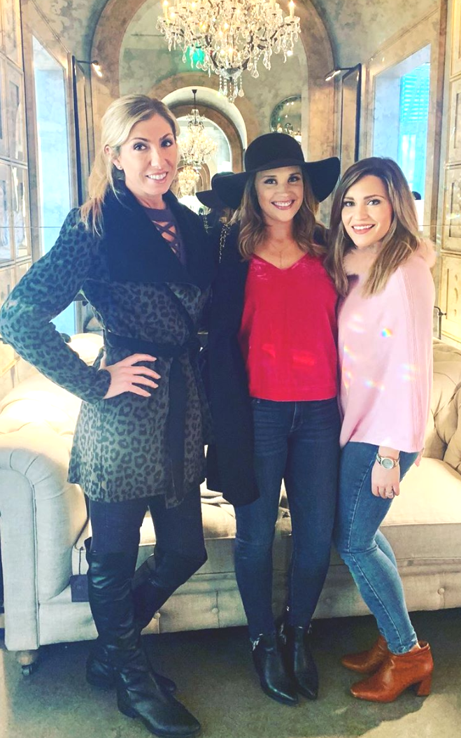 THE APPRECIATION OF NEWSWOMEN WEARING BOOTS BLOG ashley zilka