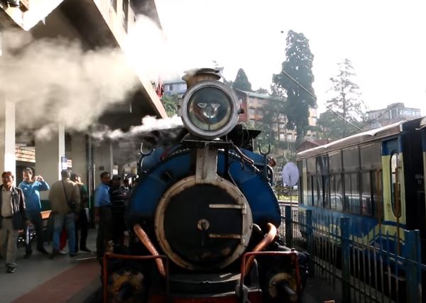 Darjeeling toy train