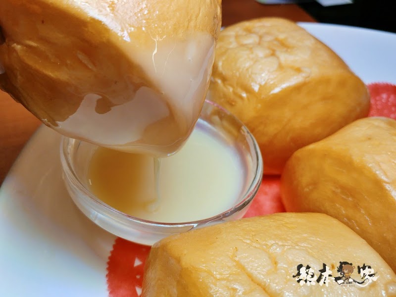 苗栗特色料理|飛牛餐廳|牧場起司酥、鮮奶饅頭酥好吃-還有素食、單點、團體合菜選擇