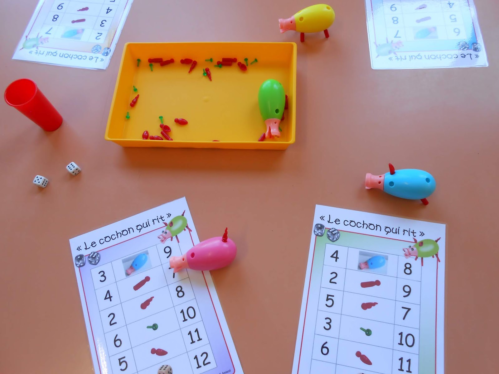 Amiscol Jeu du cochon qui rit