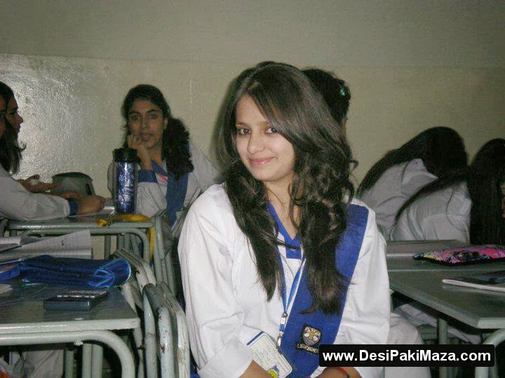 Chulbuli Girls Beautiful Pakistani College Girls In