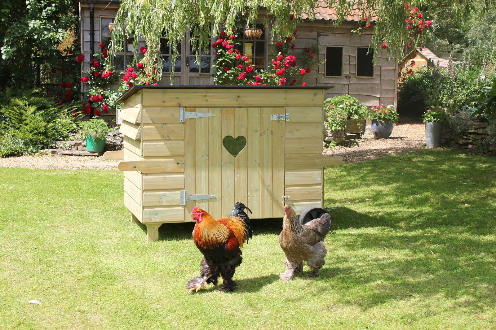 Flyte So Fancy Wheely Good Hen Houses Mobile Chicken Coops for the