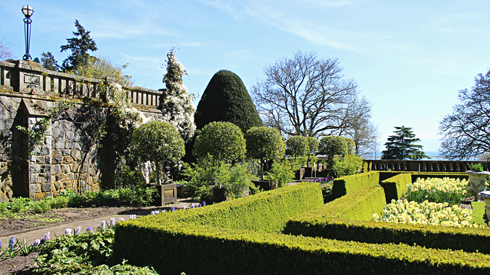 hatley park castle gardens victoria bc