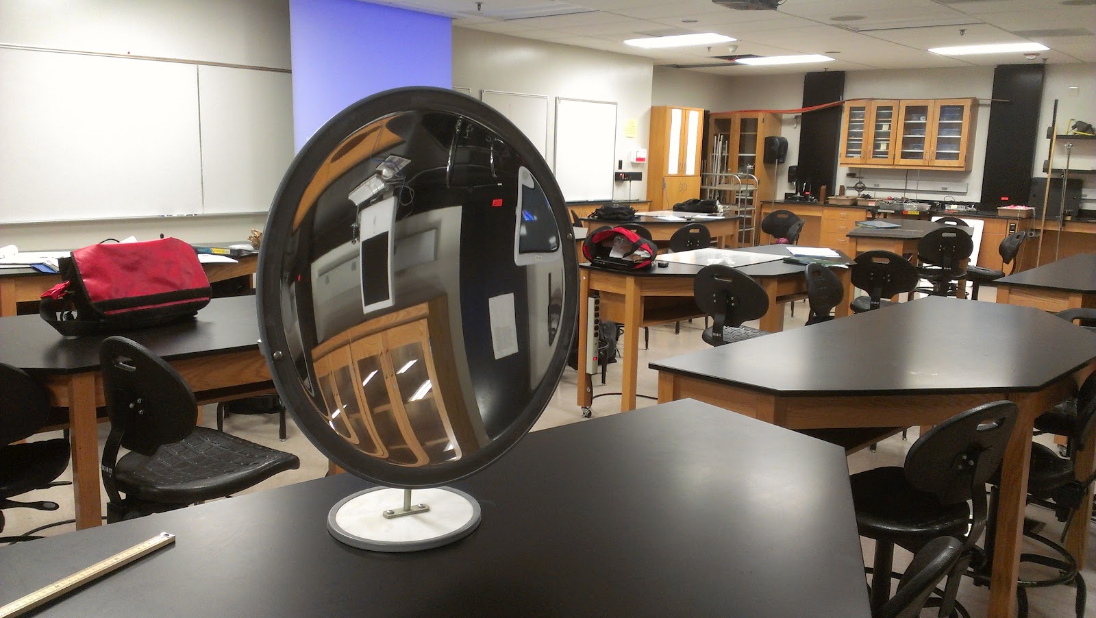 Physics 4C qtran Experiment 9 Concave and Convex Mirror