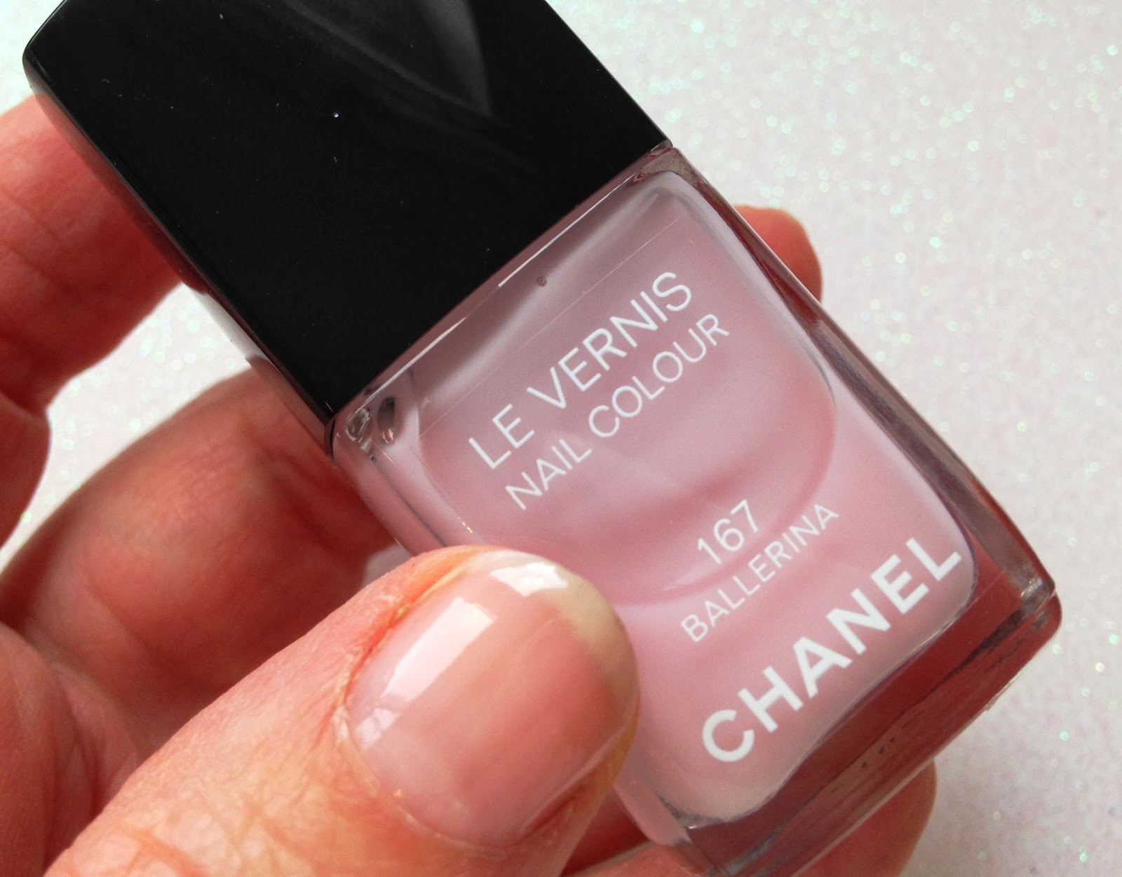 Chanel Le Vernis Longwear Nail Colour in 18 Rouge Noir - wide 10