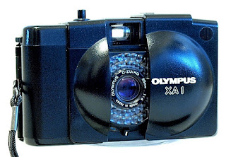 Olympus XA1