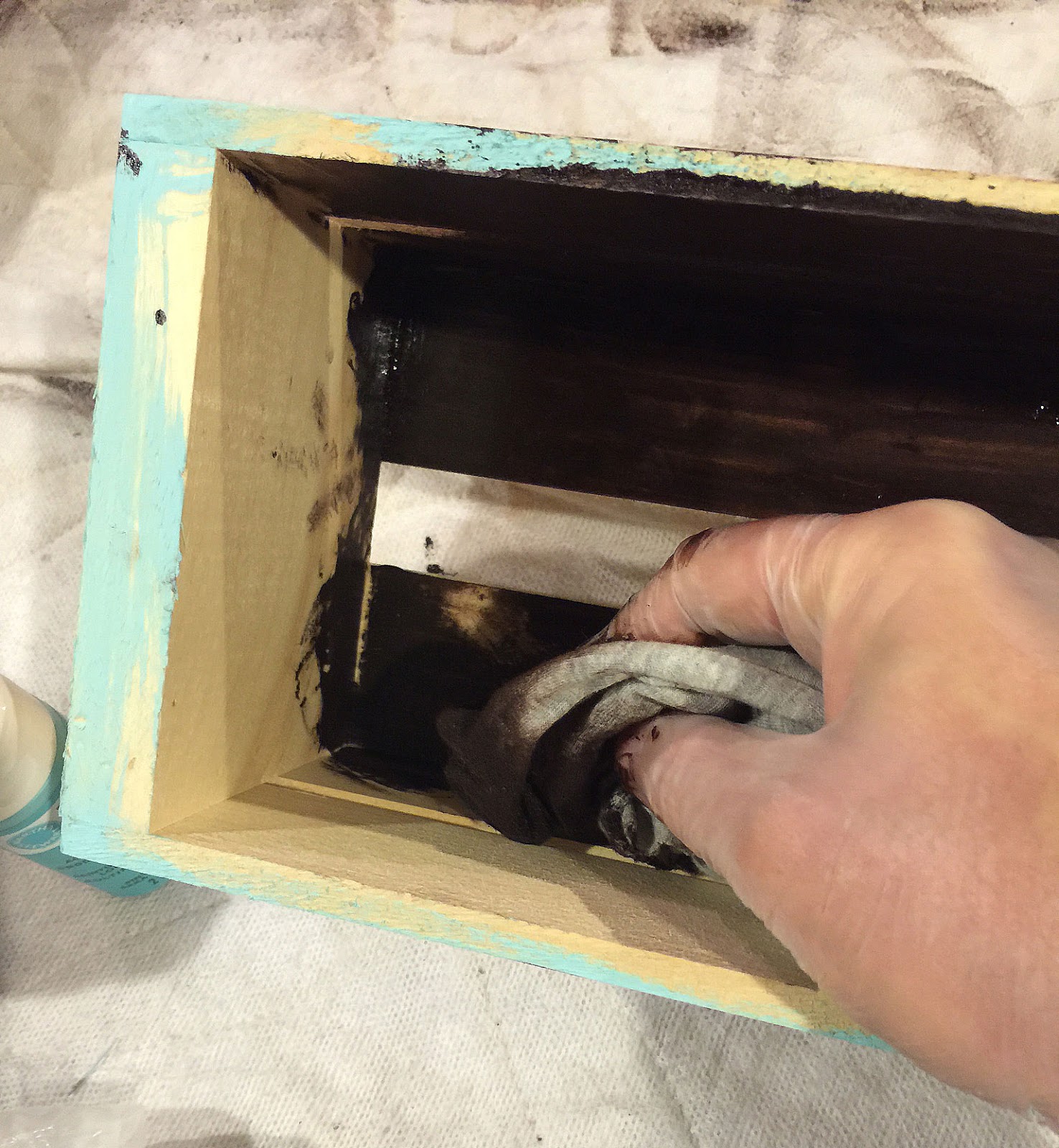 365 Designs DIY Rustic Crate Bath Tissue Holder