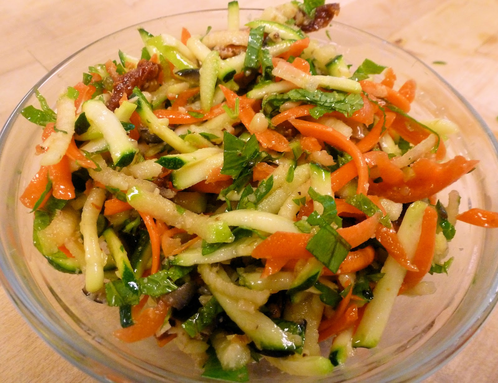 Foodture: Cooking for a Healthy Future: Delish Zucchini Carrot Salad