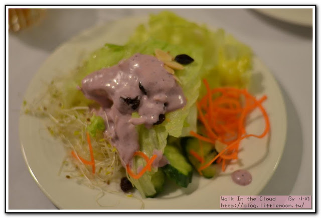 幸福花園咖啡餐廳 - 沙拉配上藍莓醬