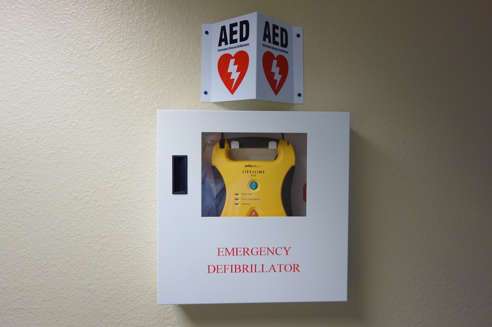 Automatic External Defibrillator