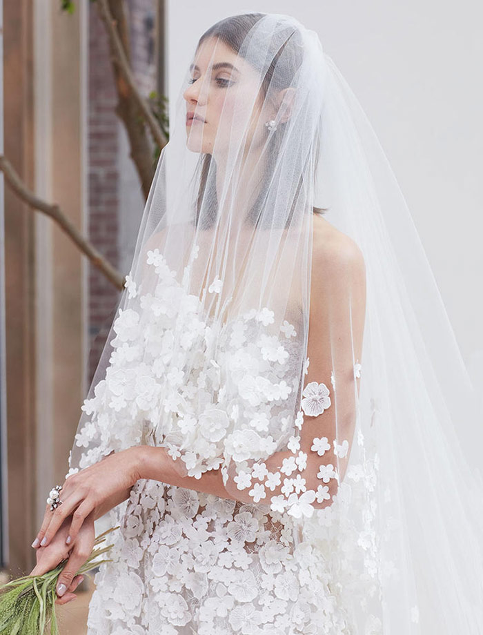 Oscar de la Rente suknie ślubne, Suknie ślubne 2018, Panna Młoda i ubiór, Modne suknie ślubne, Trendy ślubne 2018, Moda ślubna 2018, Ślub i wesele 2018 Oscar de La Rente suknie ślubne, Suknie ślubne 2018, Panna Młoda i ubiór, Modne suknie ślubne, Trendy ślubne 2018, Moda ślubna 2018, Ślub i wesele 2018