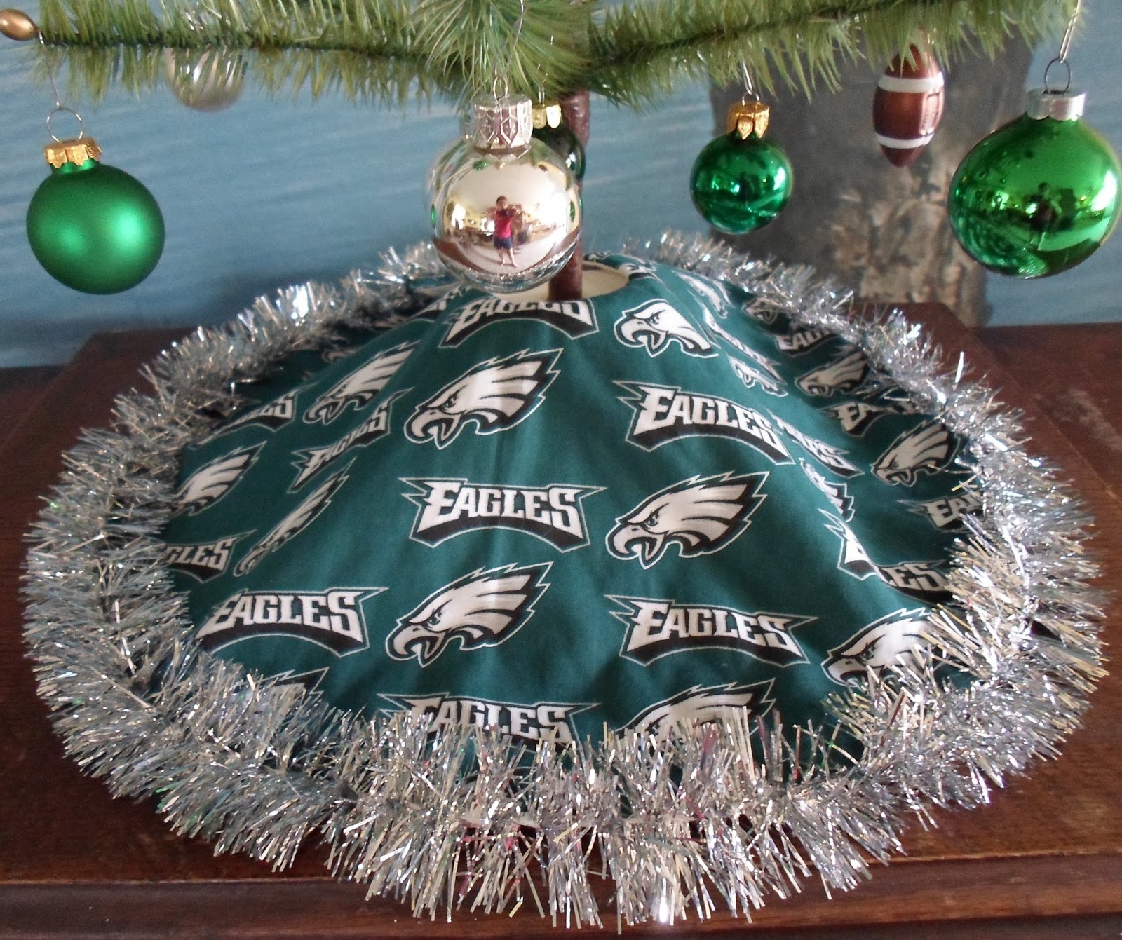 Happier Than A Pig In Mud Eagles Feather Tree