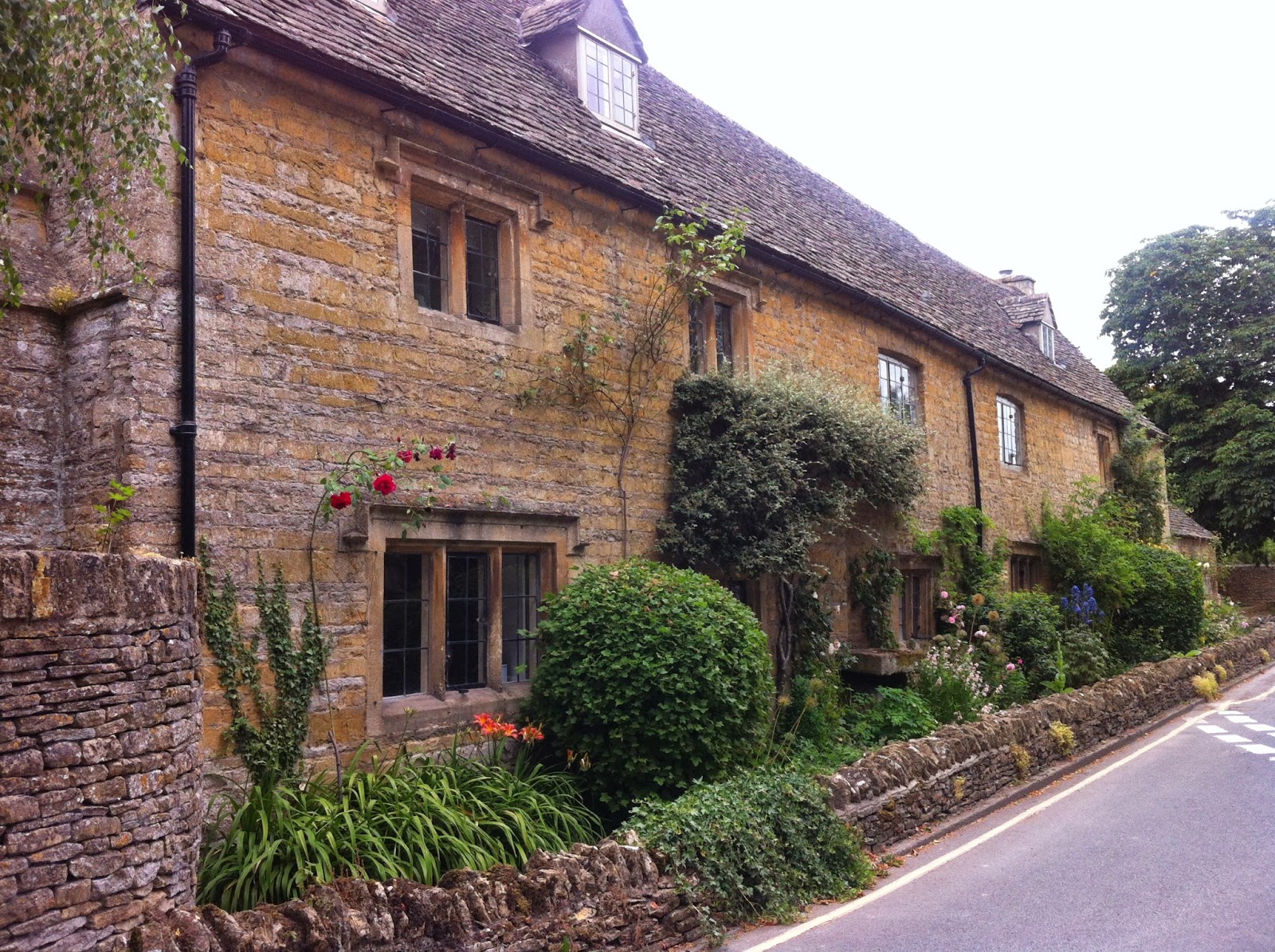 visiting-the-cotswolds-as-a-day-trip-from-london-a-little-further-north