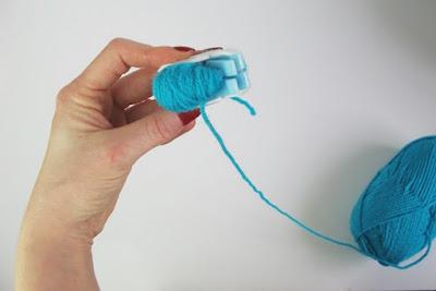 Tutorial PomPom Maker Tutorial PomPoms Bommel selber herstellen