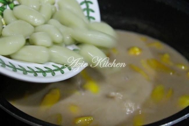 Pengat Isi Nangka Dan Kuih Biji Nangka