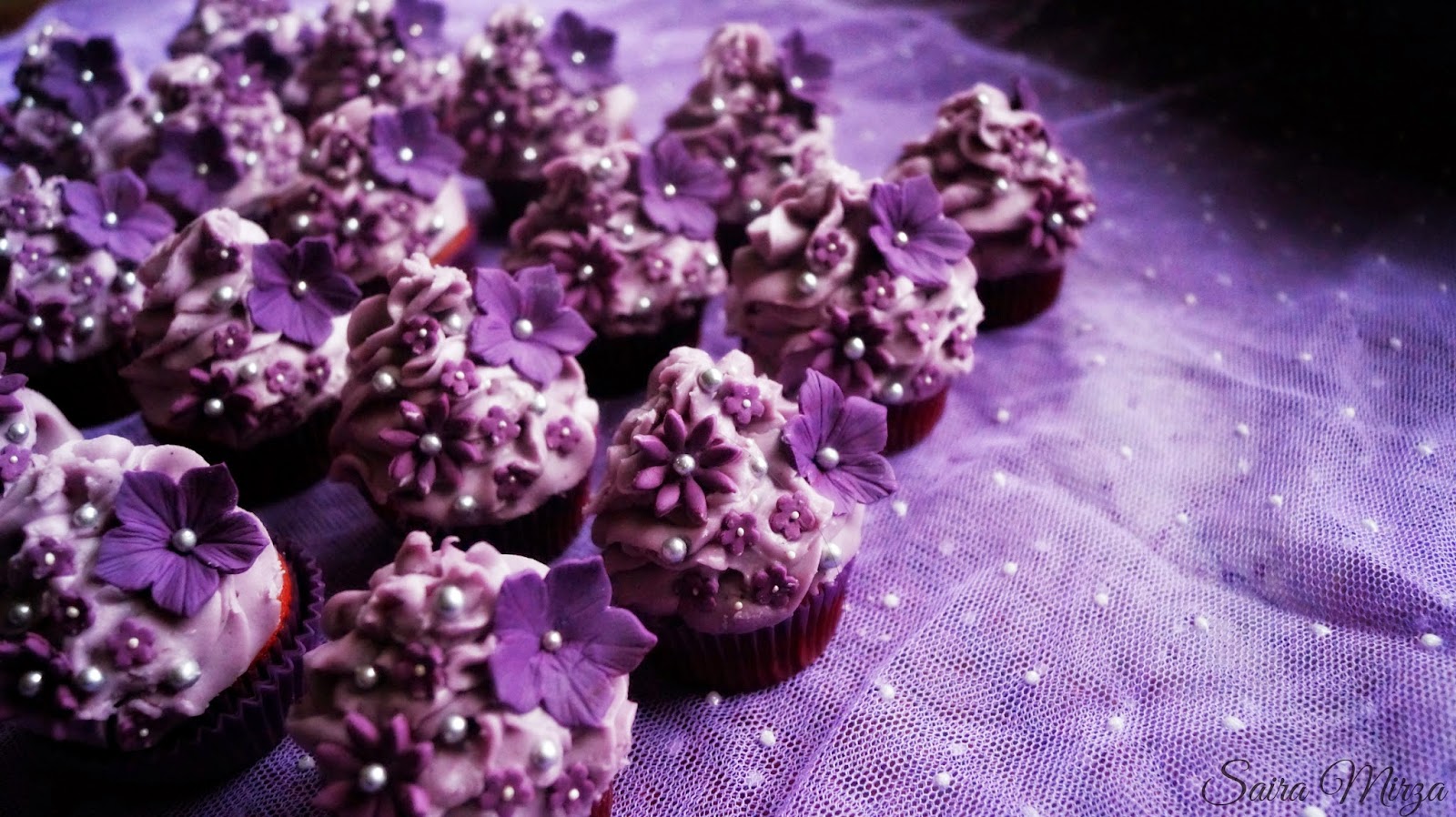 http://cupcakeluvs.blogspot.dk/2015/02/purple-inspiration-purple-dreams-cupcake.html