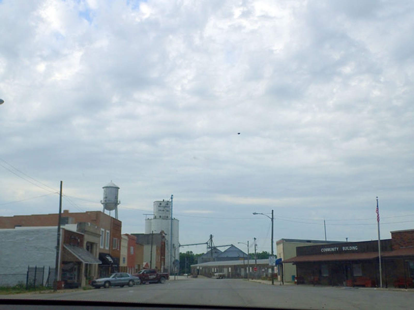 PAMPERED PENGUIN June 89, 2018 Linn County Park, La Cygne Lake, Kansas