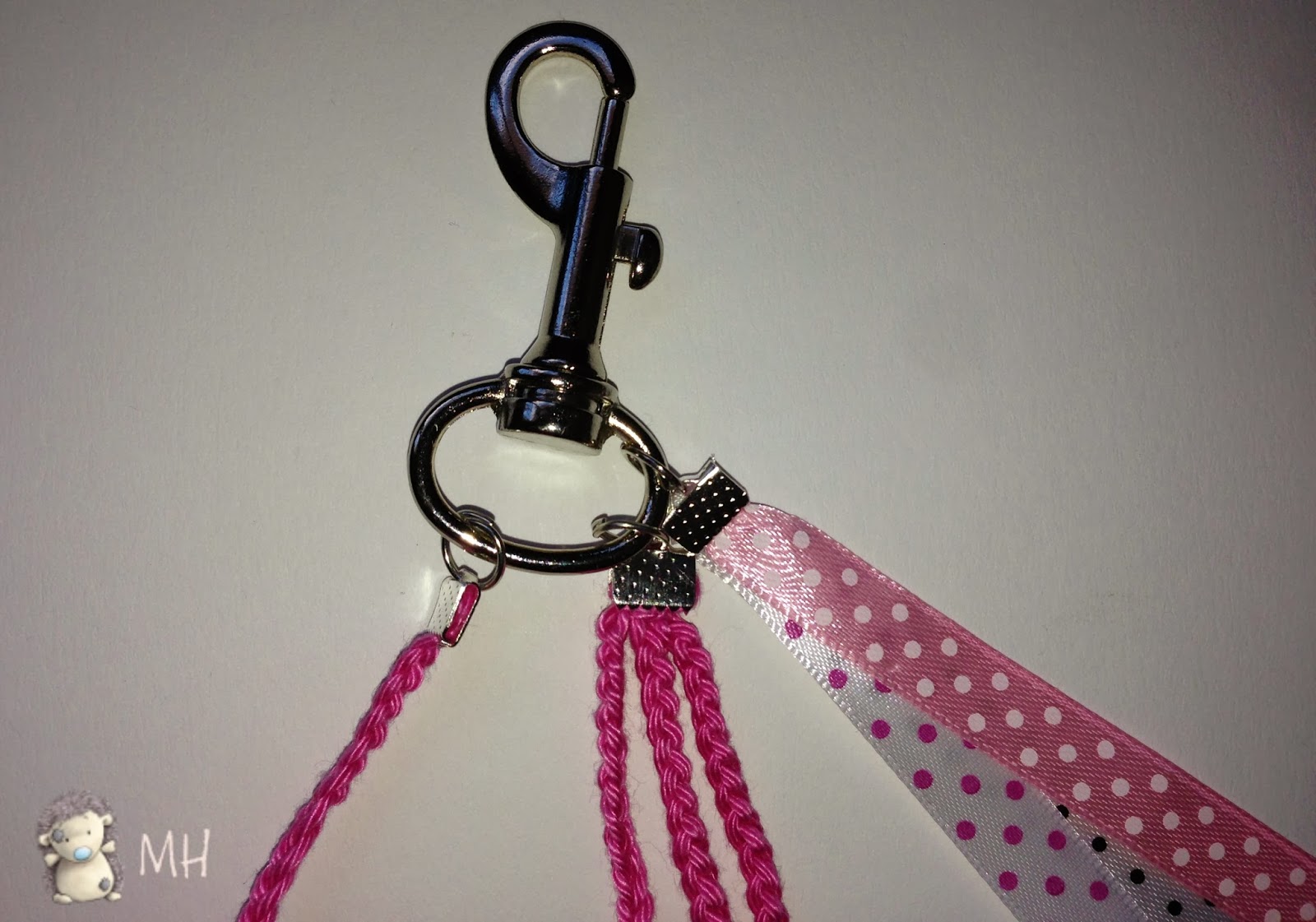 Colgante para bolso con búho a crochet