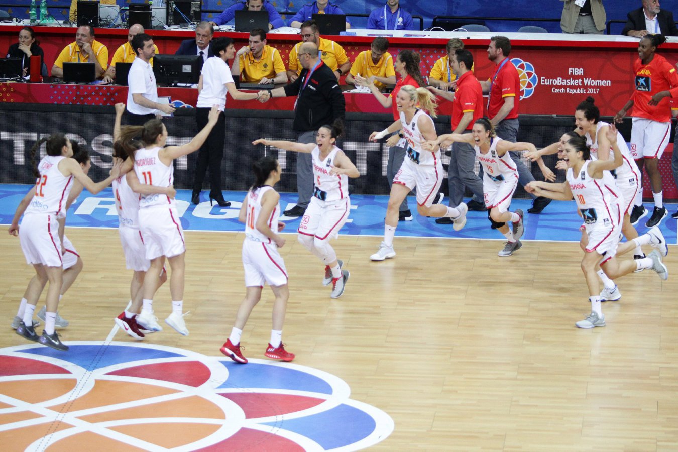 Selección femenina de baloncesto de España Oro europeo cotibluemos